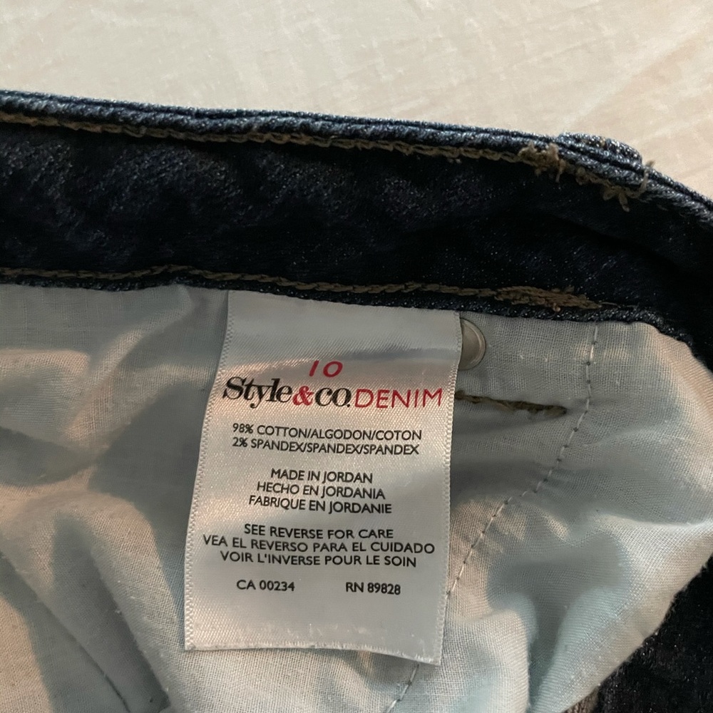 Jeans - Picture 5 of 5